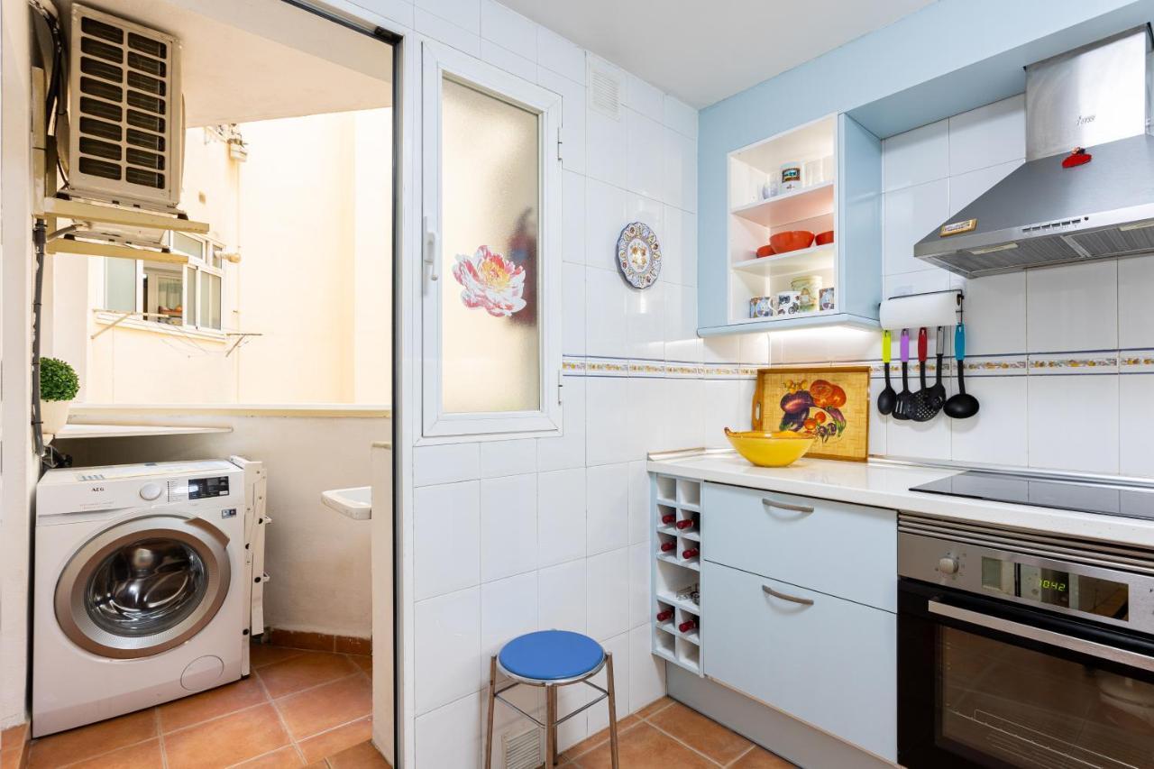 Beautiful With Pool Apartment *